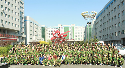 化工学院来我校进行认识...